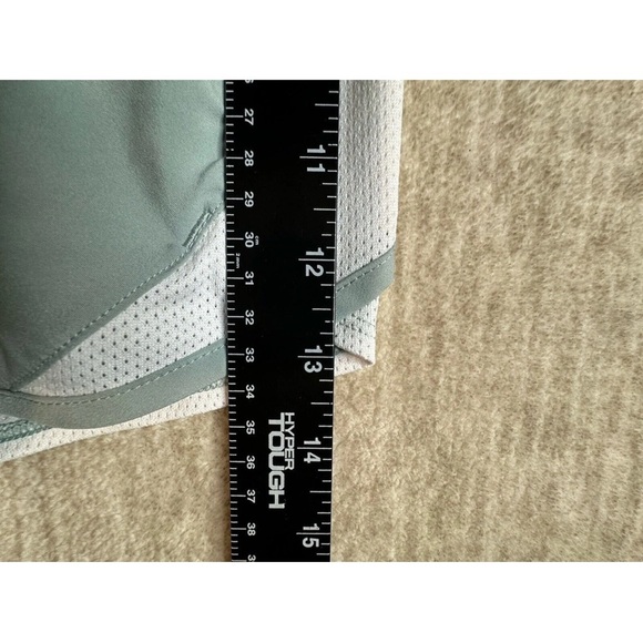 Under Armour Women’s Plus Size 1X Lined Athletic Gym Shorts Baby Blue Logo EUC - Picture 7 of 8